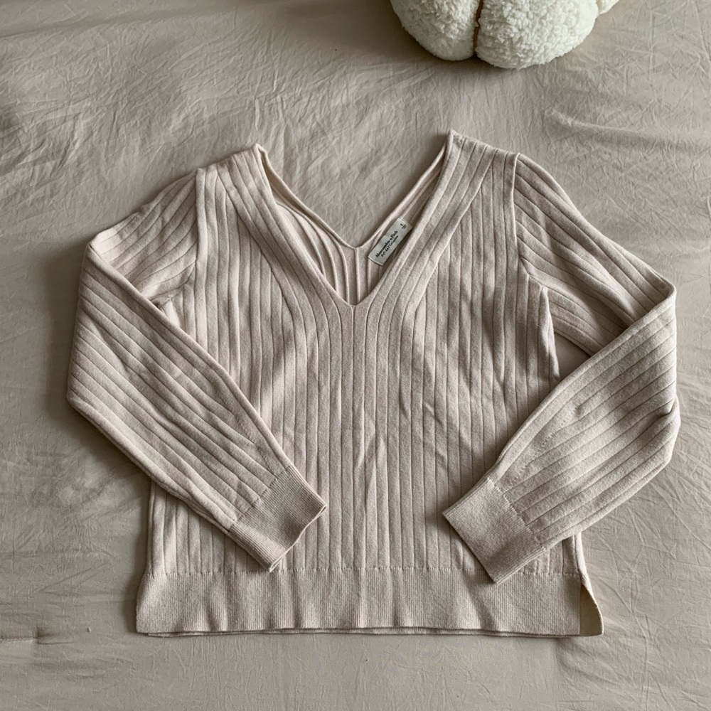 Abercrombie and Fitch sweater